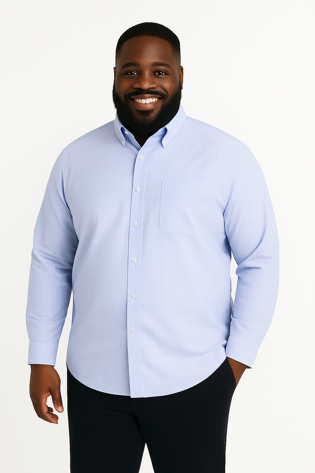 Camisa de manga larga azul claro con rayas finas y bolsillo
